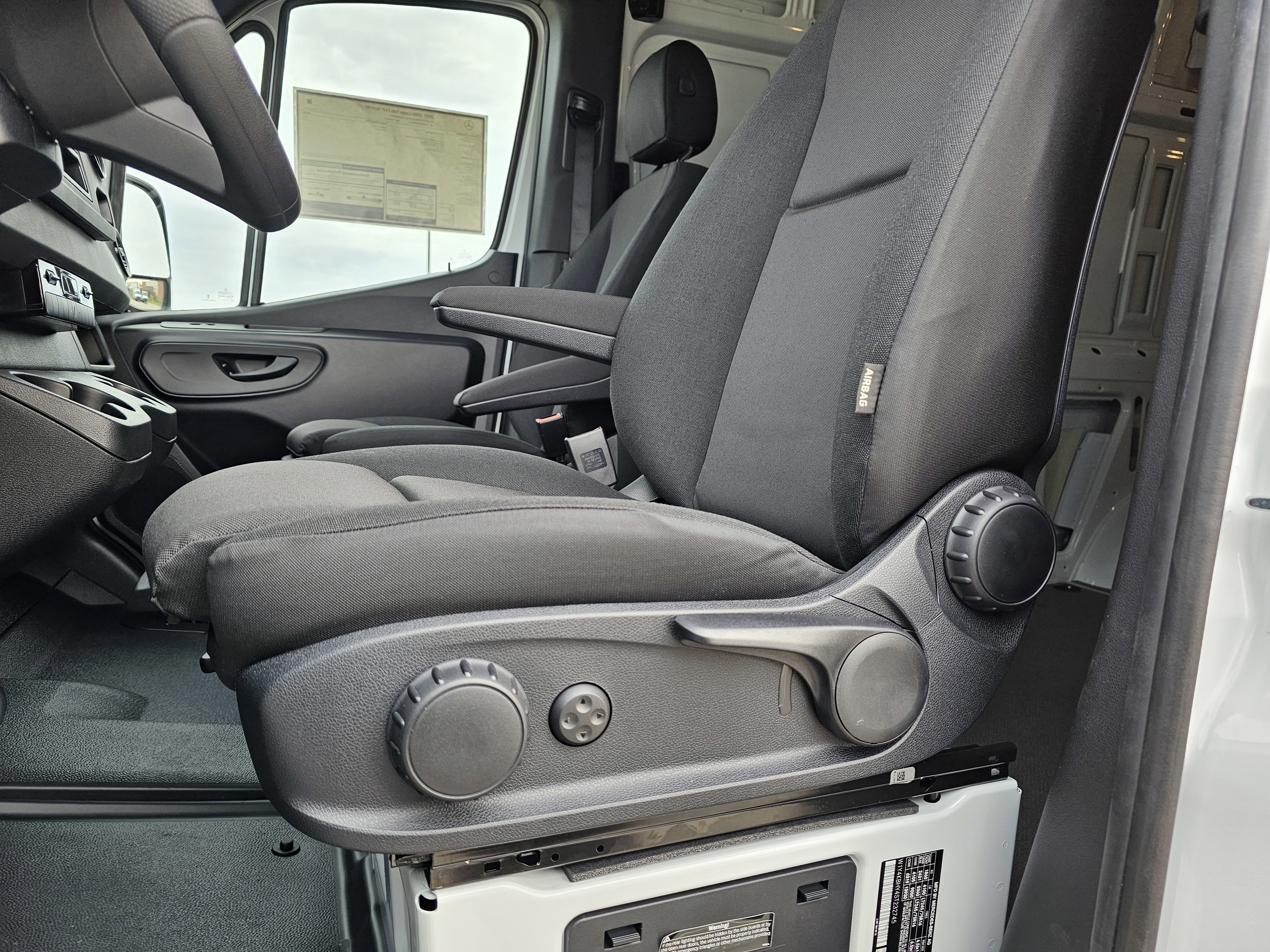 New 2025 Mercedes-Benz Sprinter 2500 image 13