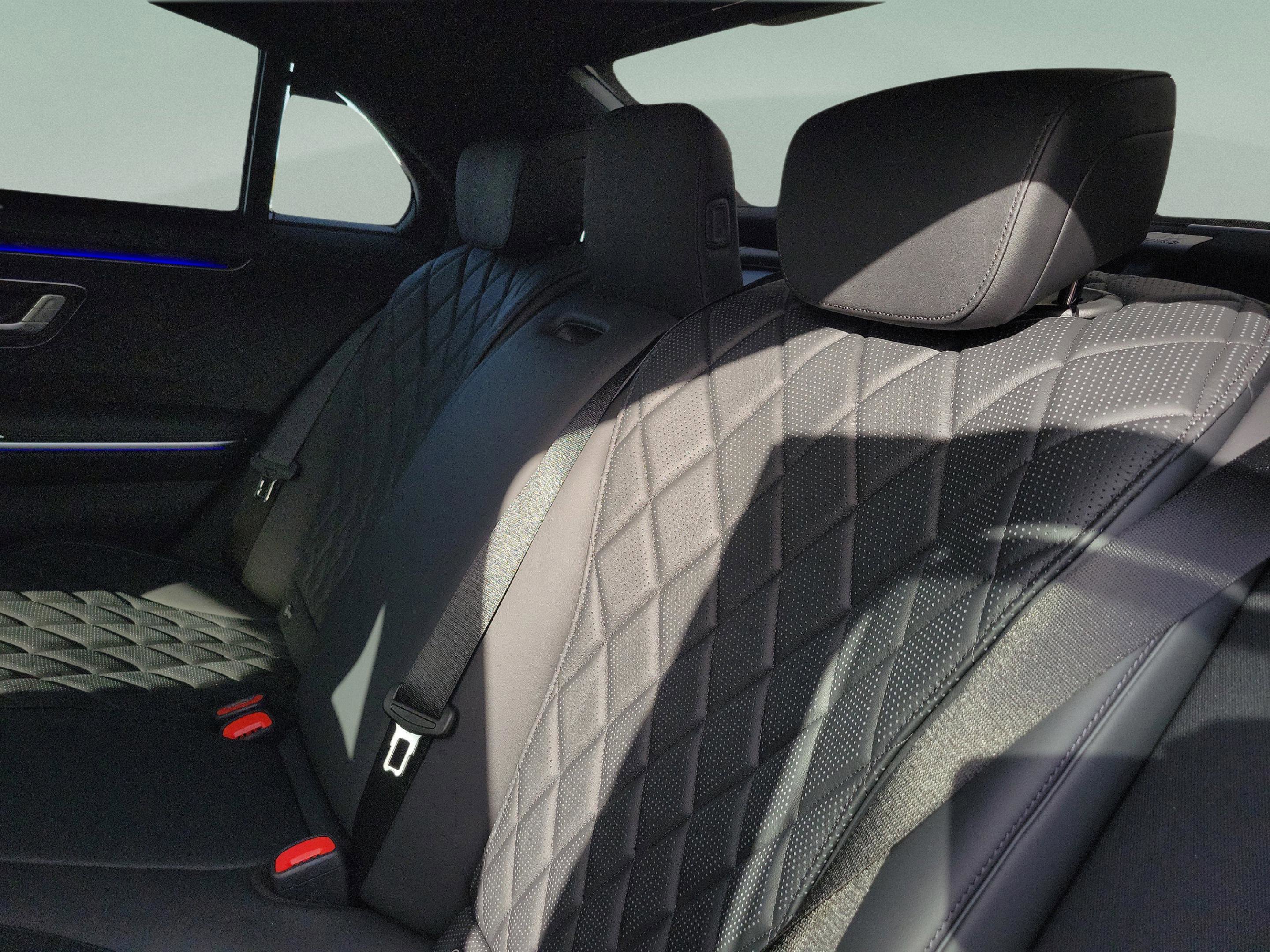 New 2026 Mercedes-Benz S 580 4MATIC Sedan image 6