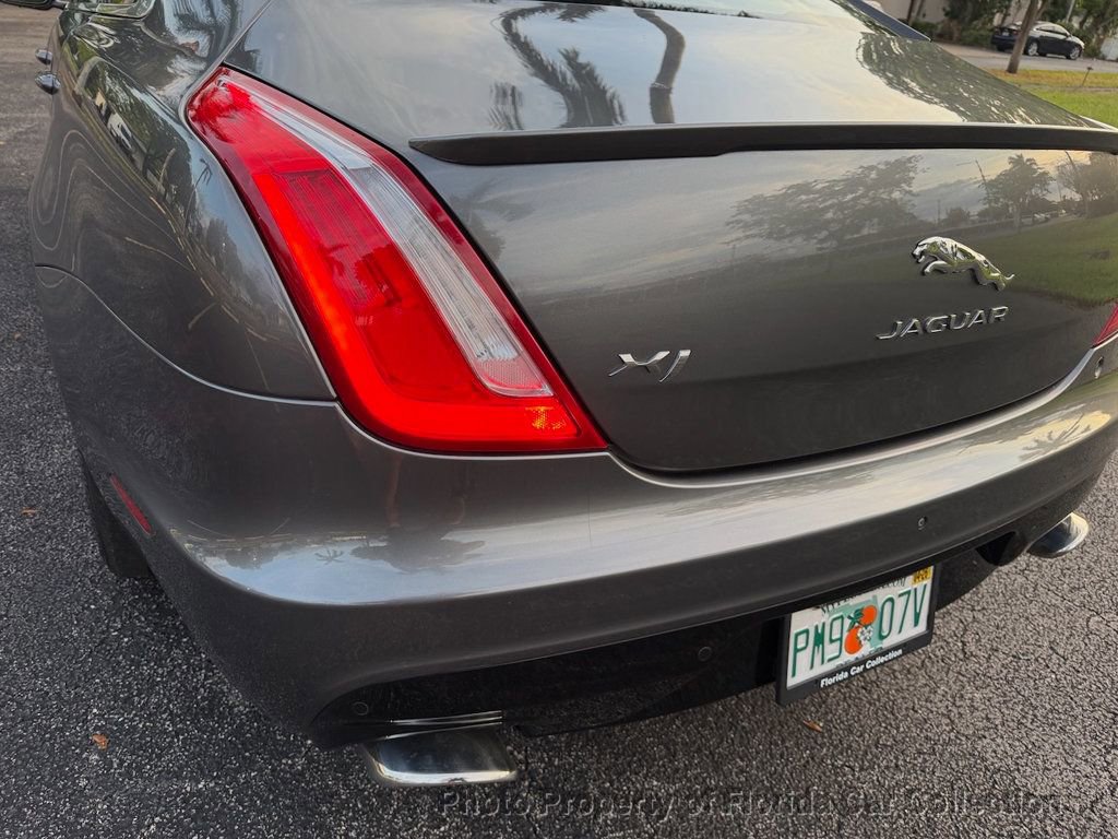 Used 2017 Jaguar XJ R-Sport image 21