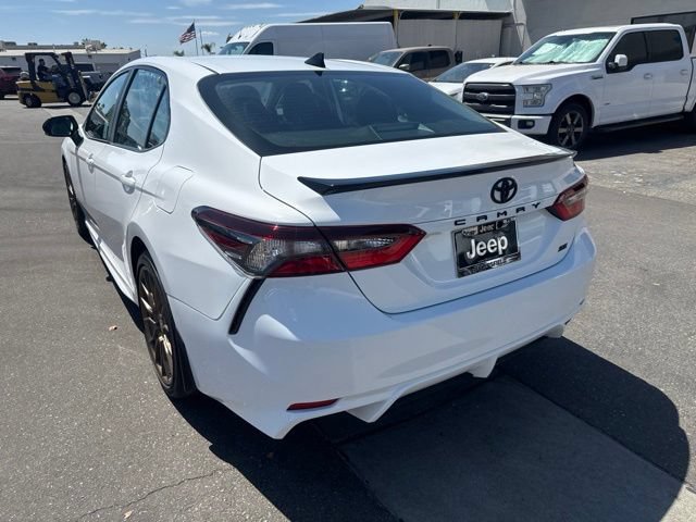 Used 2023 Toyota Camry SE FWD image 3