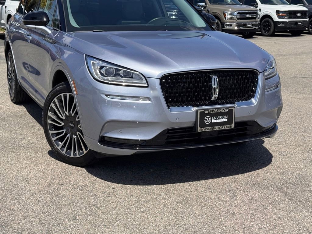 Used 2022 Lincoln Corsair Reserve w/ Equipment Group 201A AWD/4WD image 3
