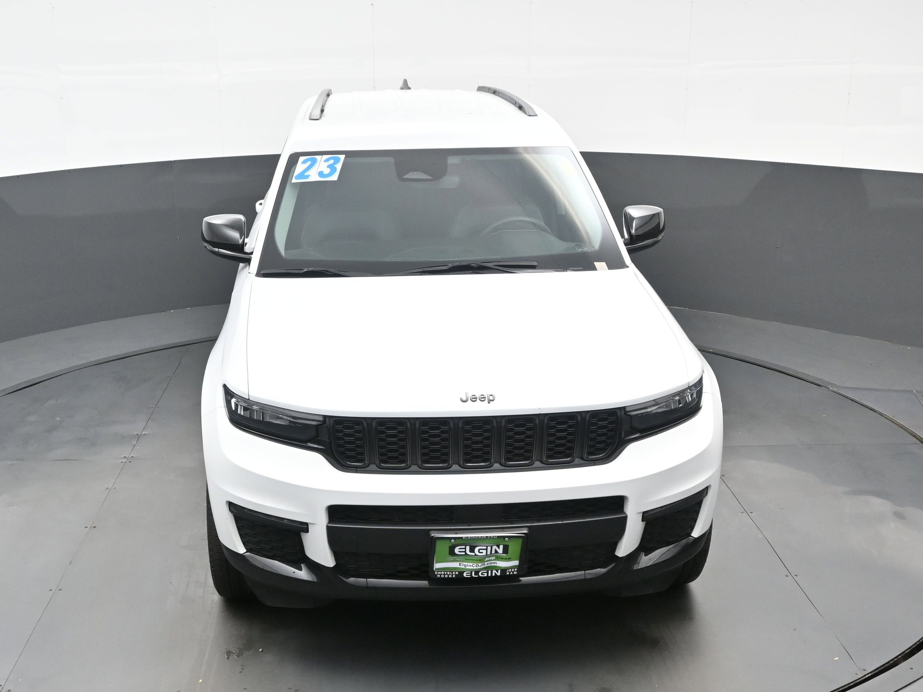 Used 2023 Jeep Grand Cherokee L Limited w/ Black Appearance Package image 43