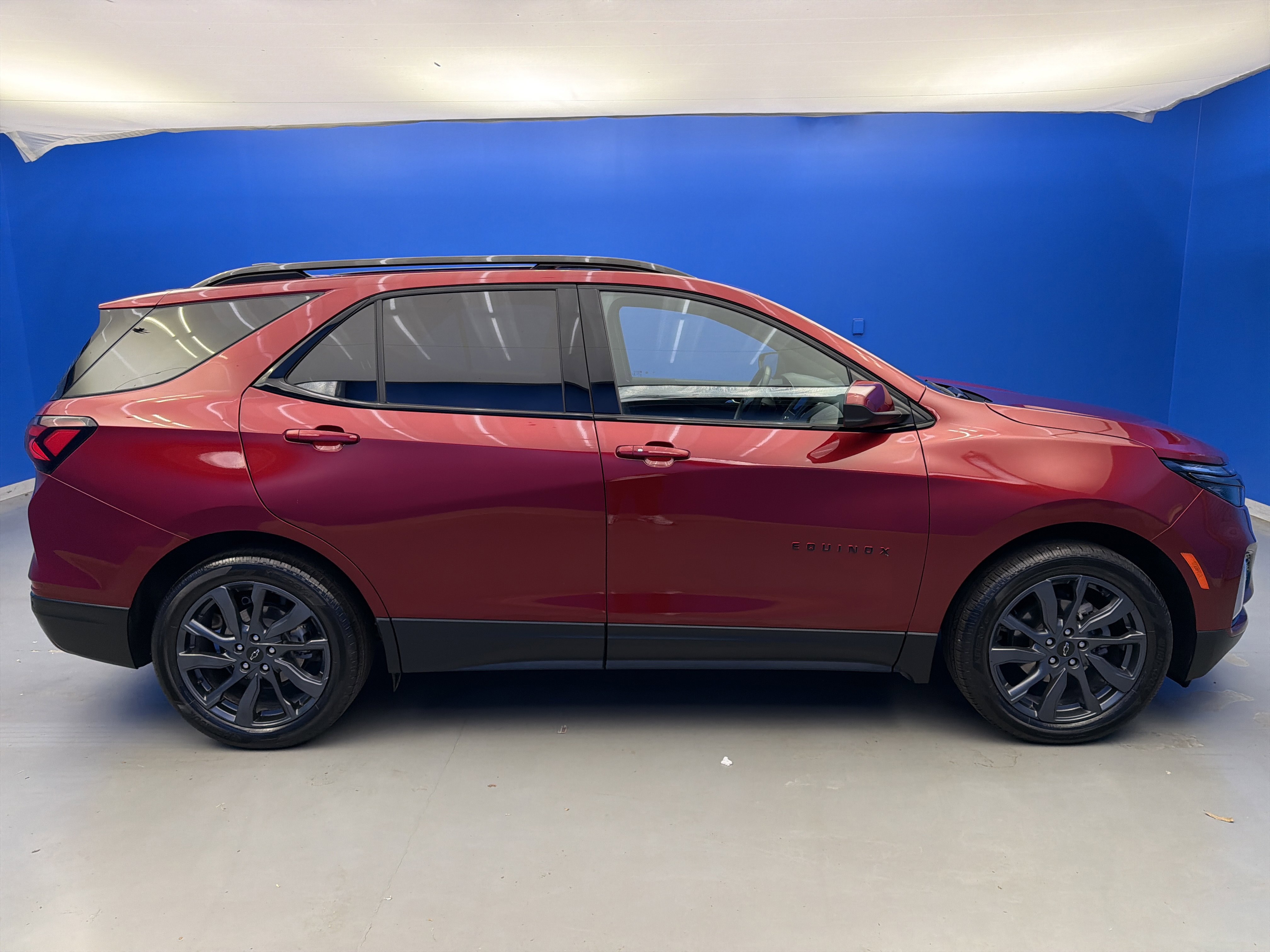 Used 2022 Chevrolet Equinox RS FWD image 8