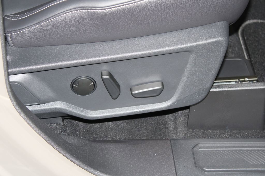 New 2025 Ford Bronco Outer Banks image 27