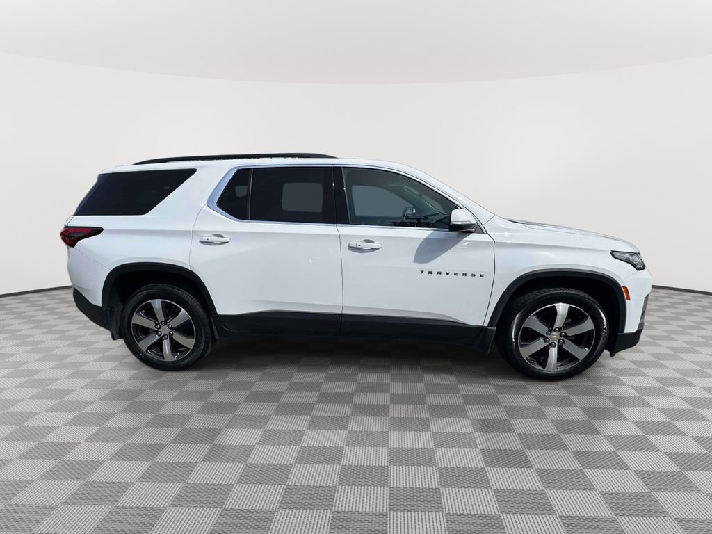 Used 2023 Chevrolet Traverse LT w/ LT Premium Package AWD/4WD image 5