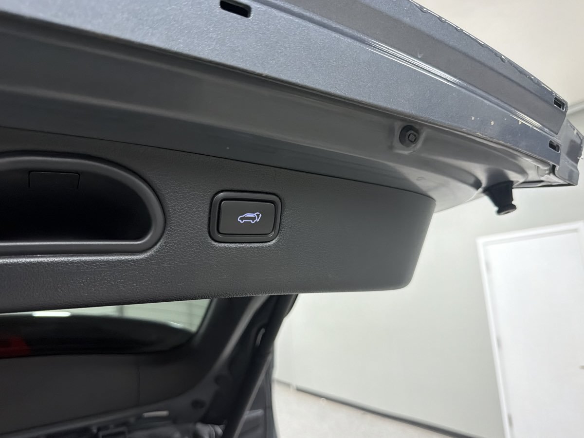 Used 2017 Hyundai Tucson Limited w/ Limited Ultimate Package 03 FWD image 32
