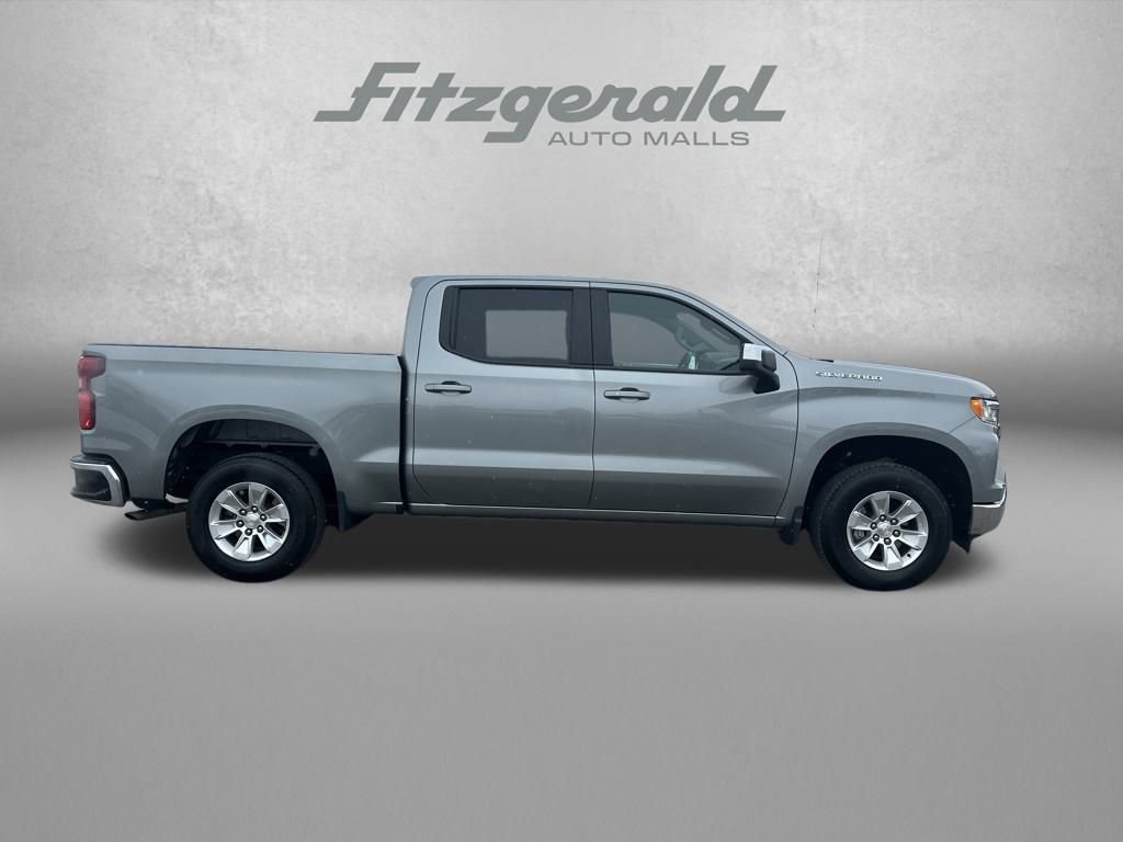 Used 2025 Chevrolet Silverado 1500 LT image 2