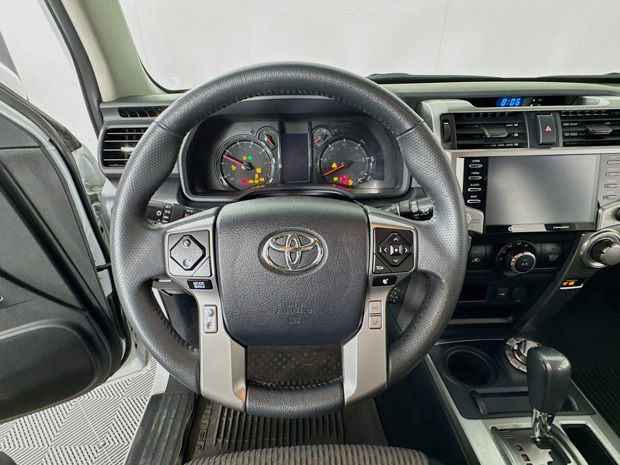 Certified 2024 Toyota 4Runner SR5 AWD/4WD image 12