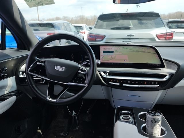 Used 2024 Cadillac Lyriq Luxury image 10