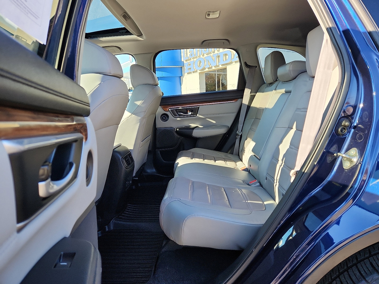 Used 2019 Honda CR-V EX-L image 9