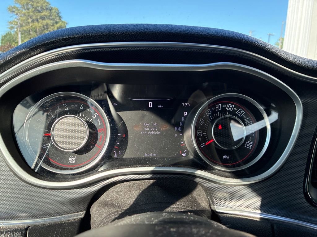 Used 2015 Dodge Challenger R/T Scat Pack w/ Leather Interior Group RWD image 17
