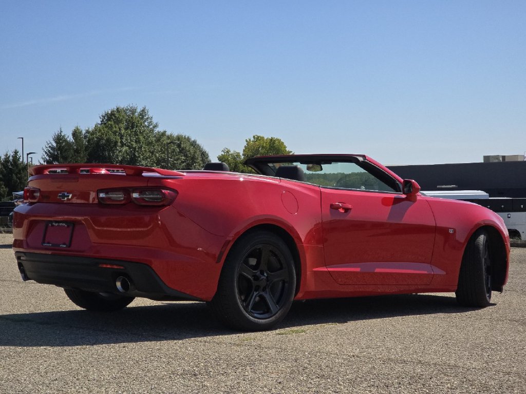 Used 2023 Chevrolet Camaro LT RWD image 18