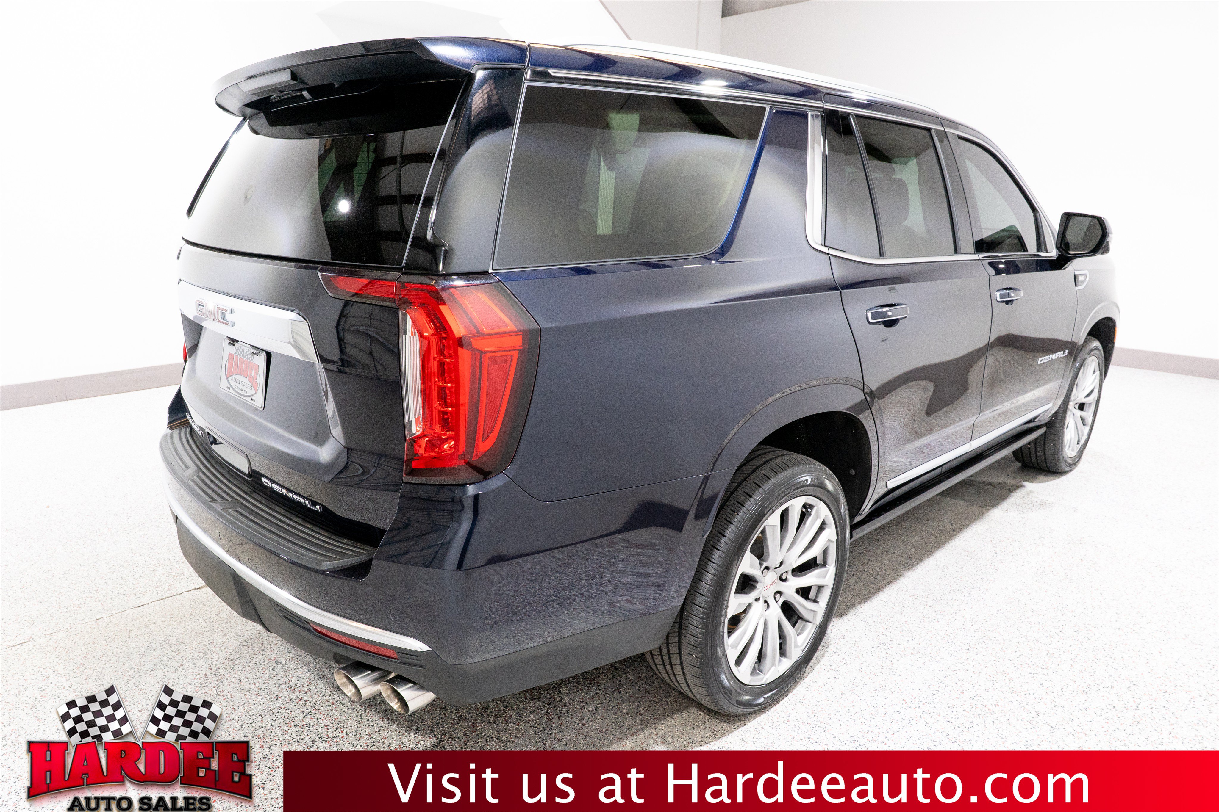 Used 2023 GMC Yukon Denali AWD/4WD image 5