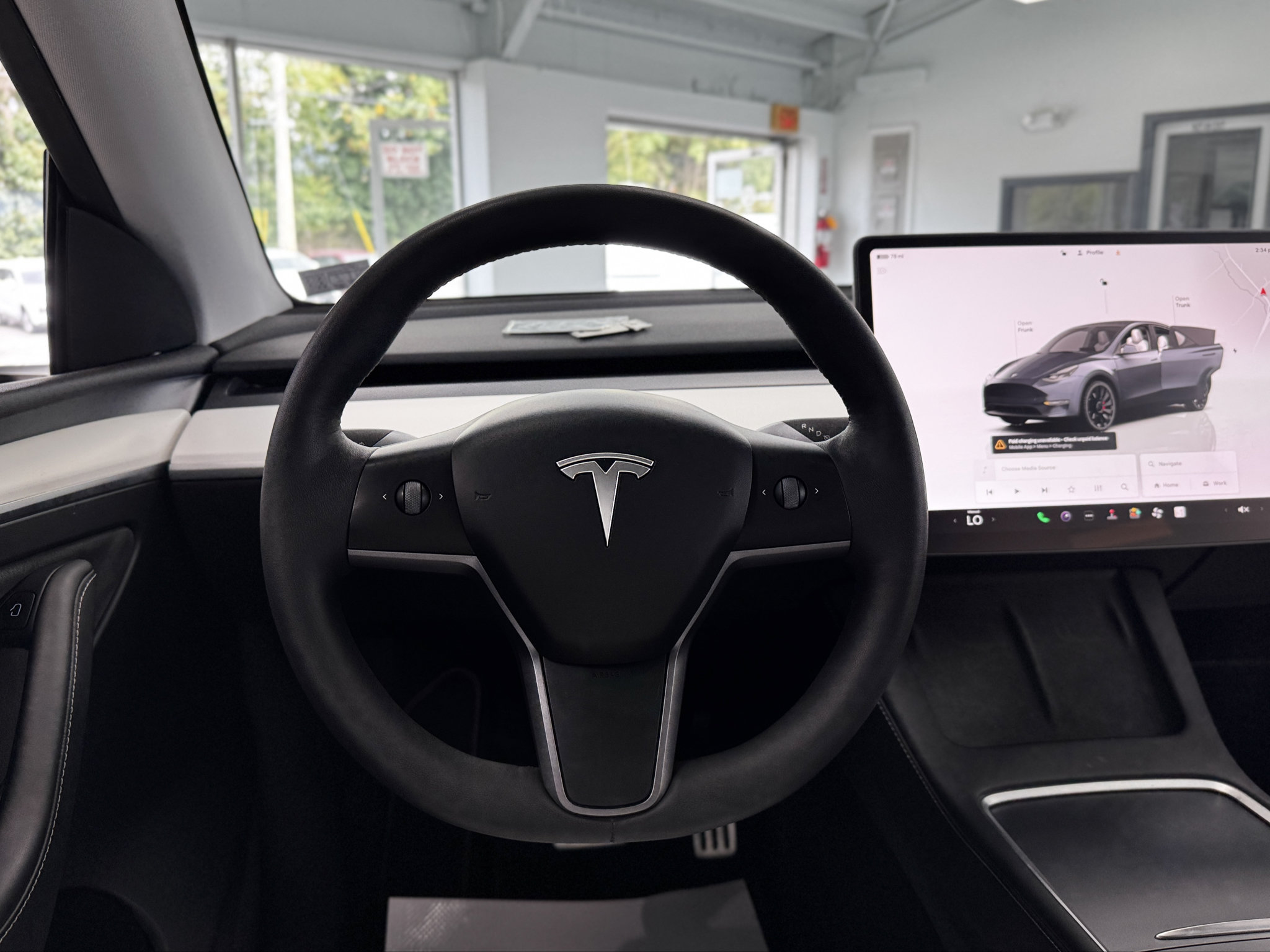 Used 2023 Tesla Model Y Performance AWD/4WD image 16