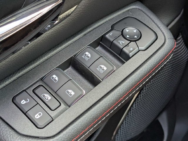 New 2026 RAM 1500 Laramie AWD/4WD image 23