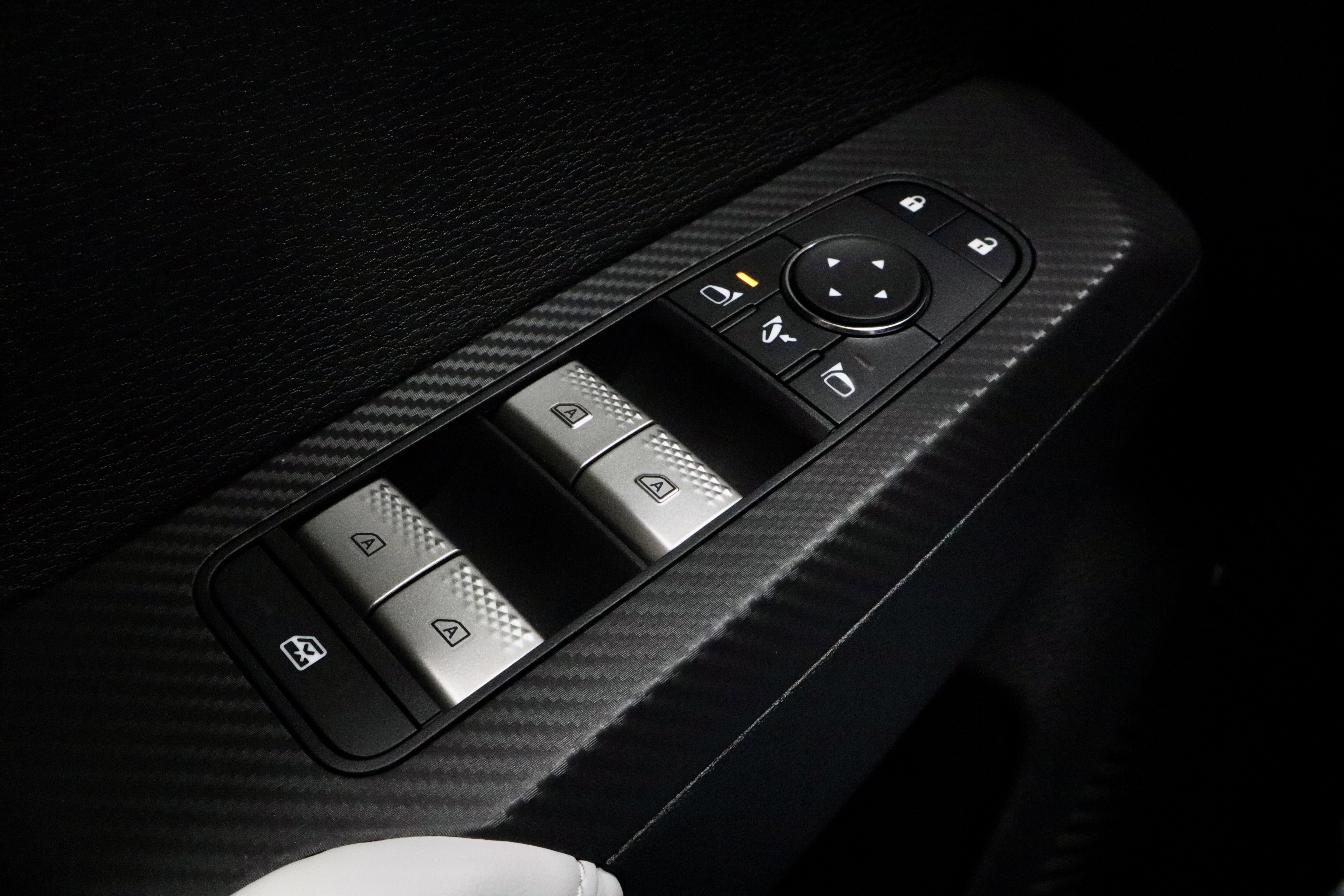 New 2025 Mitsubishi Outlander SE image 14