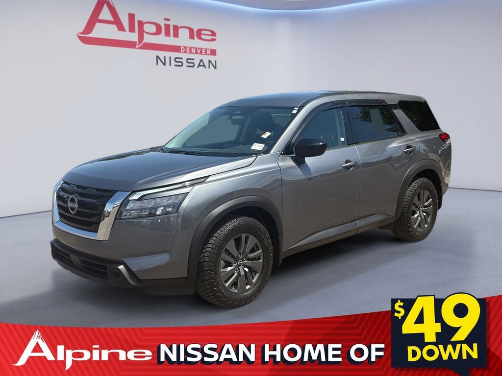 Used 2025 Nissan Pathfinder S FWD image 1