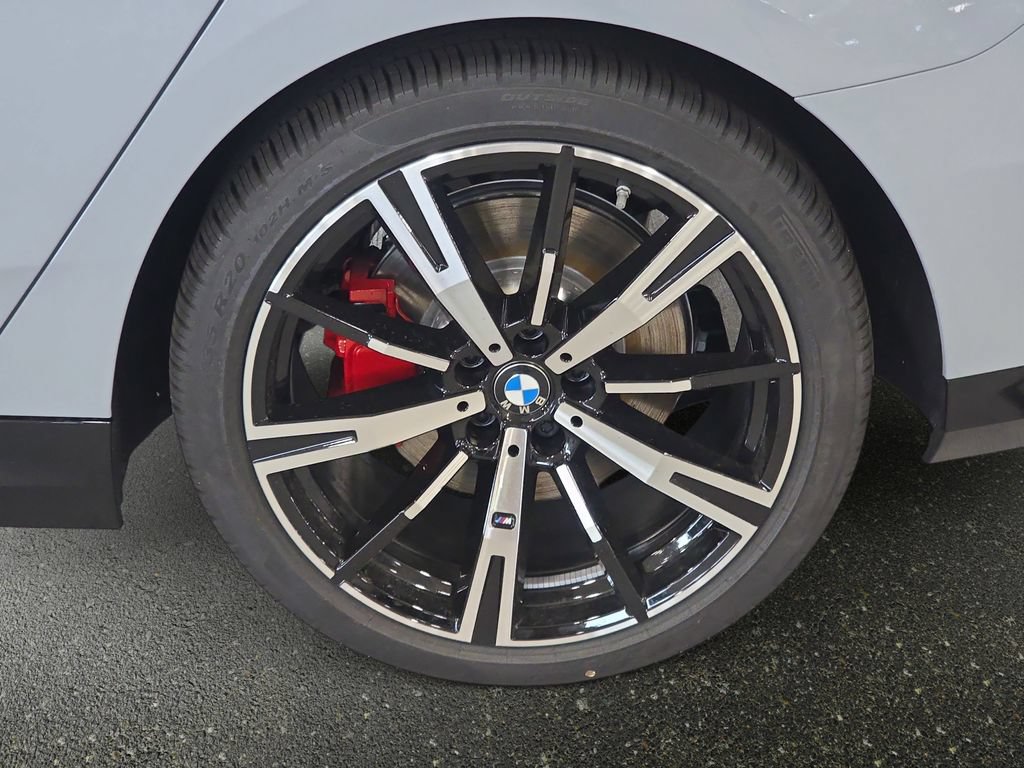 Used 2026 BMW 530i w/ M Sport Package RWD image 17