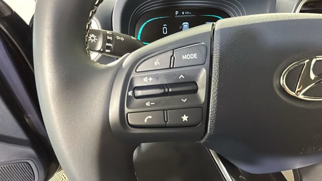 Used 2025 Hyundai Venue Limited FWD image 15
