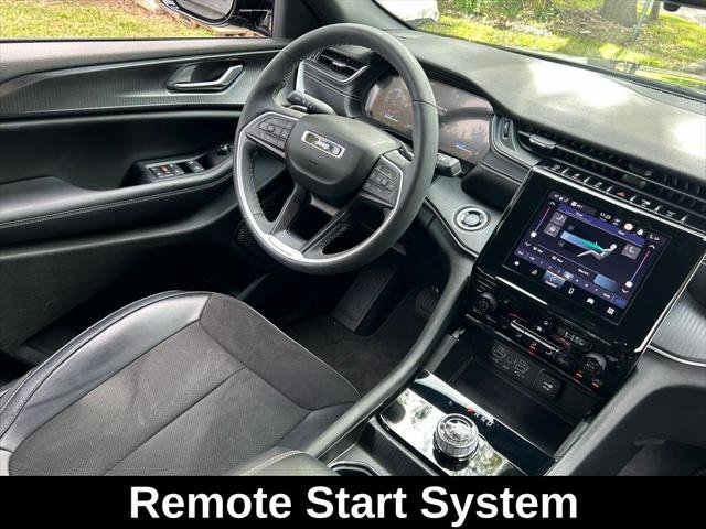 Certified 2023 Jeep Grand Cherokee L Laredo image 11