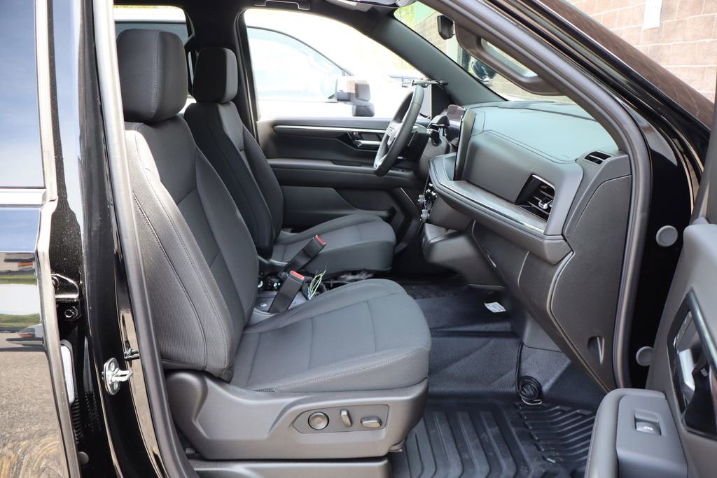 New 2025 Chevrolet Tahoe 4WD image 38
