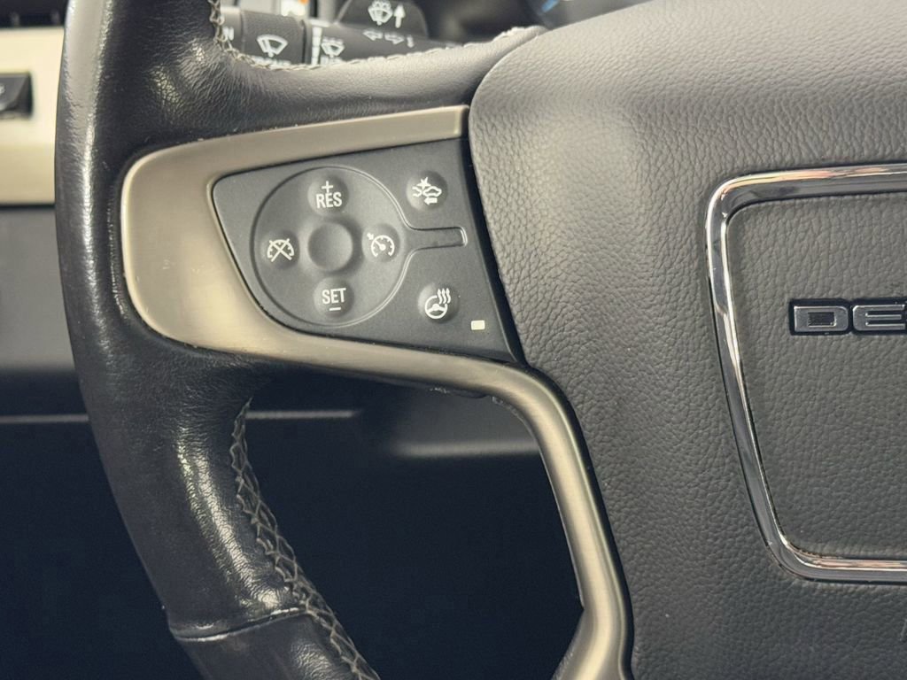 Used 2020 GMC Yukon XL Denali image 21