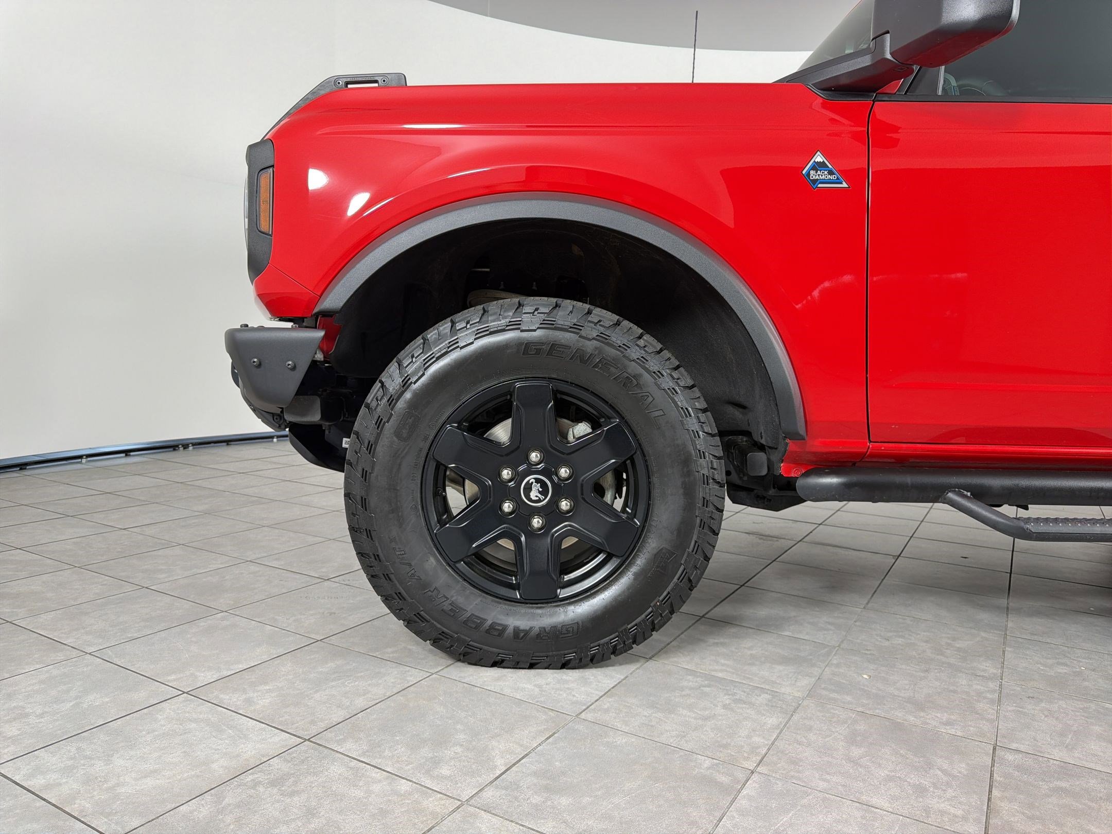 Used 2022 Ford Bronco Black Diamond image 11