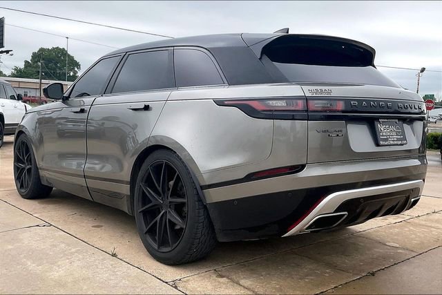 Used 2018 Land Rover Range Rover Velar R-Dynamic SE AWD/4WD image 4