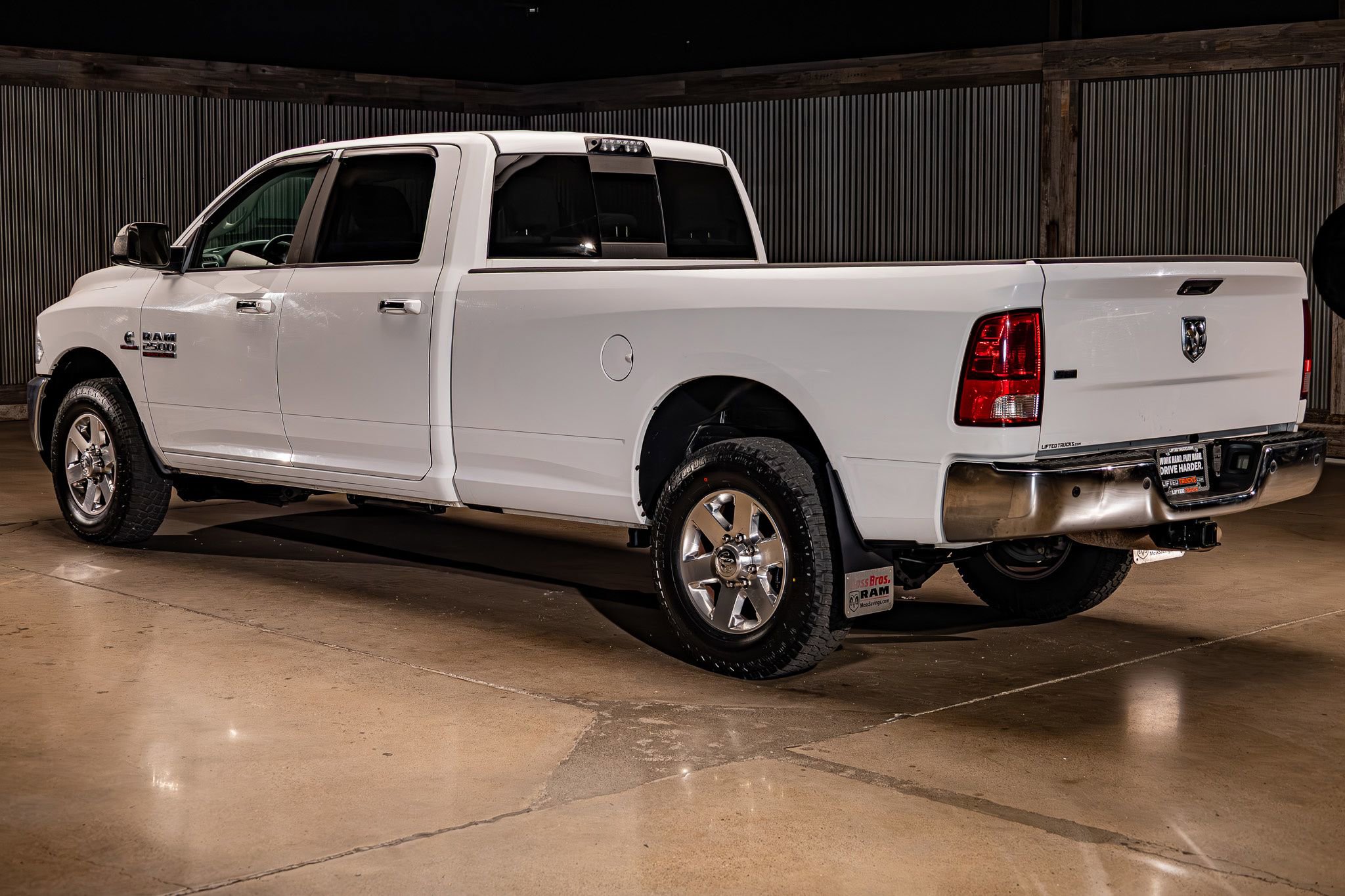 Used 2014 RAM 2500 SLT w/ Luxury Group RWD image 6