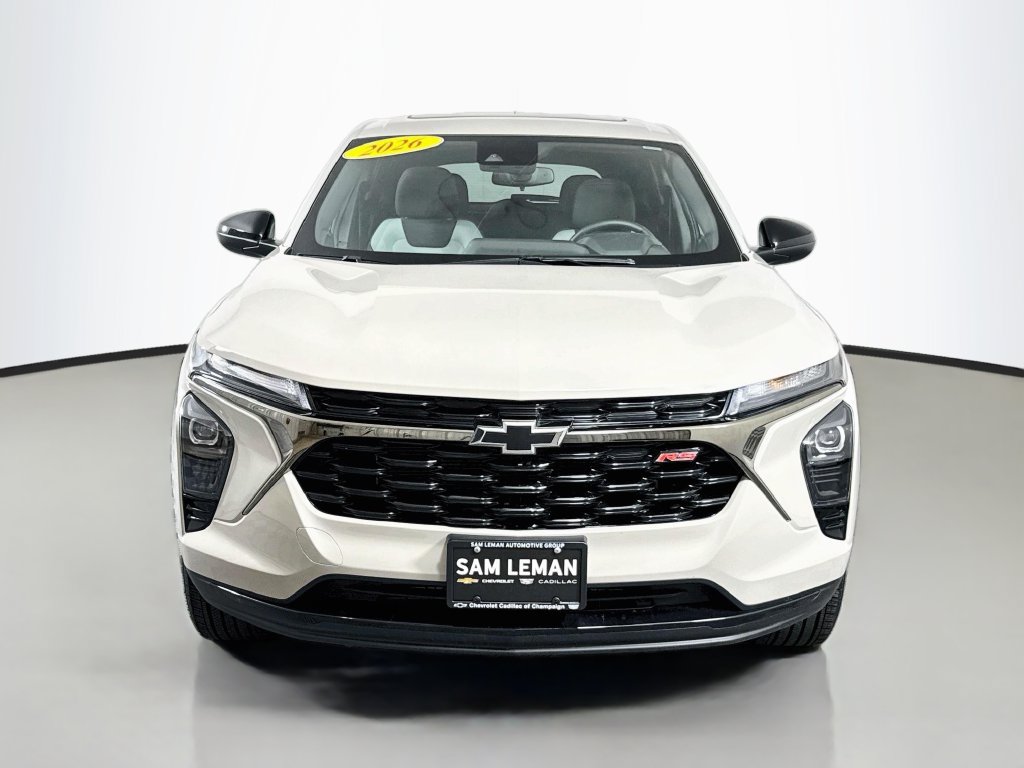 Used 2026 Chevrolet Trax RS w/ Sunroof Package FWD image 2