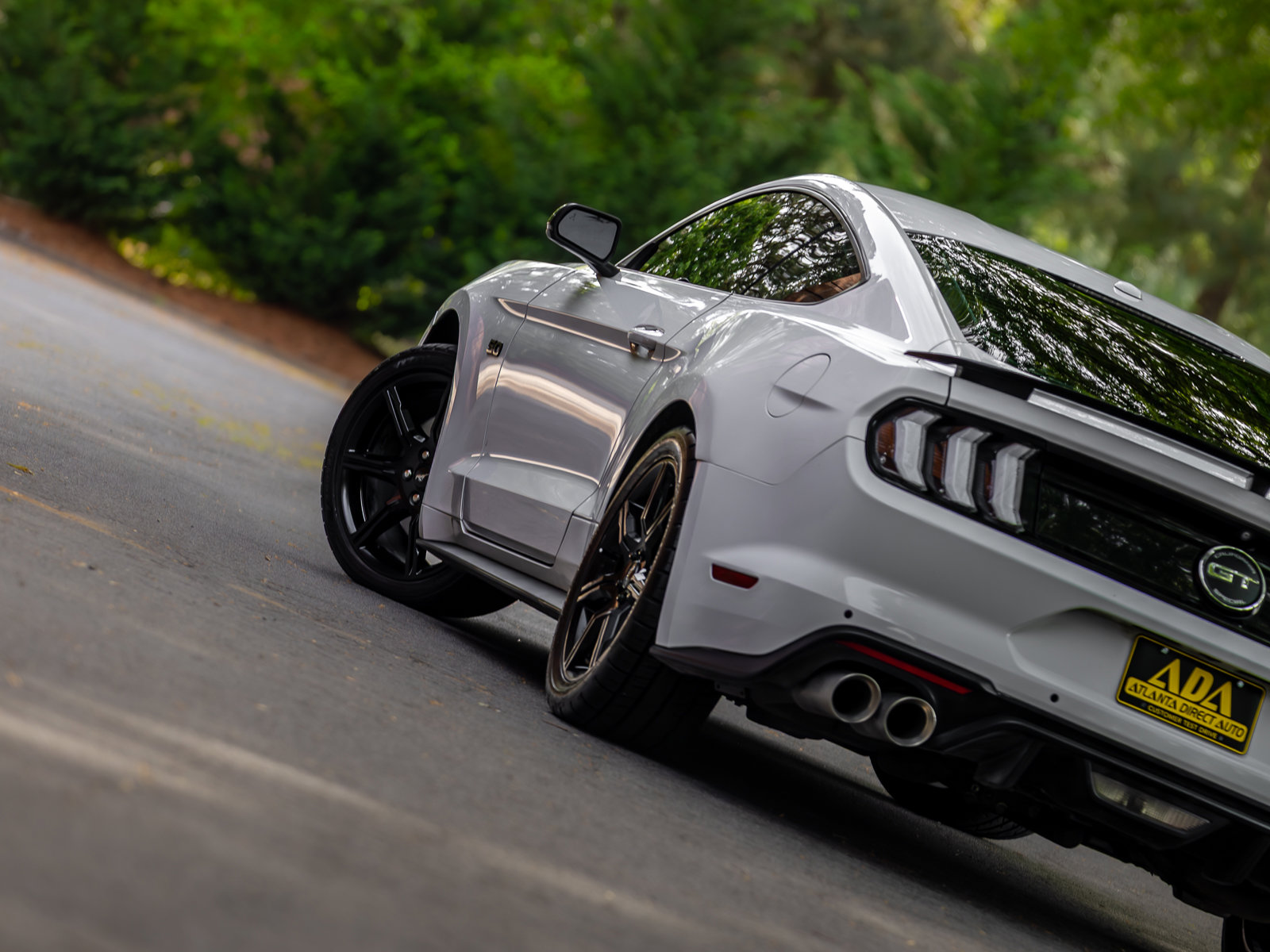 Used 2017 Ford Mustang GT Premium w/ Equipment Group 401A RWD image 25