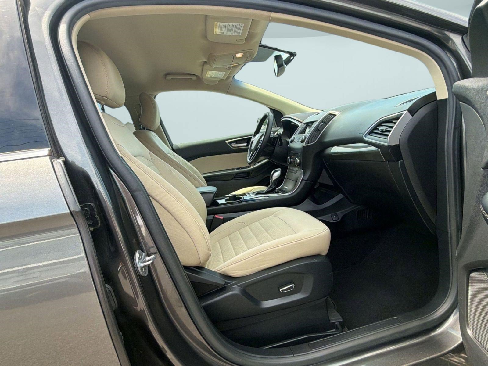Used 2016 Ford Edge SEL AWD/4WD image 26