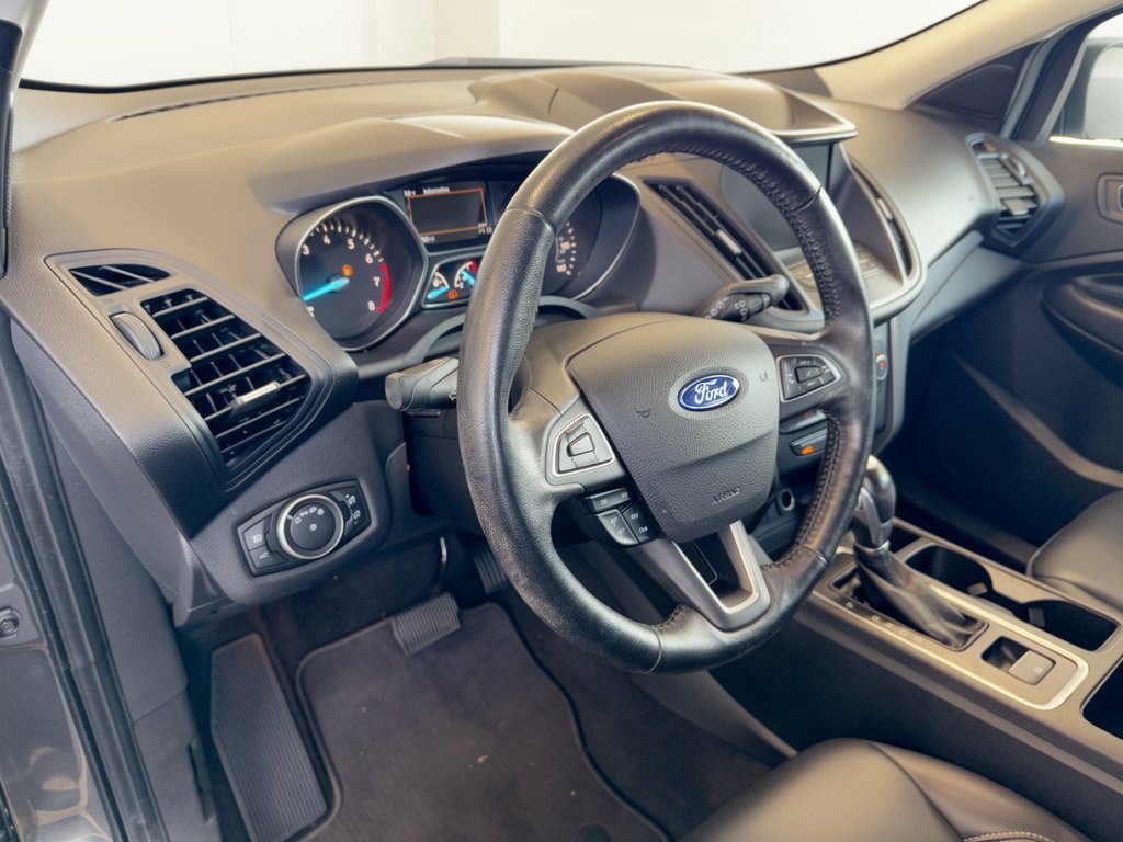 Certified 2019 Ford Escape SEL AWD/4WD image 4