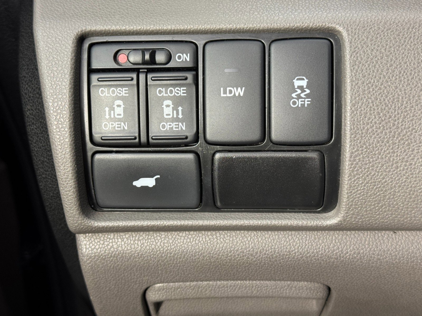 Used 2015 Honda Odyssey EX-L image 17