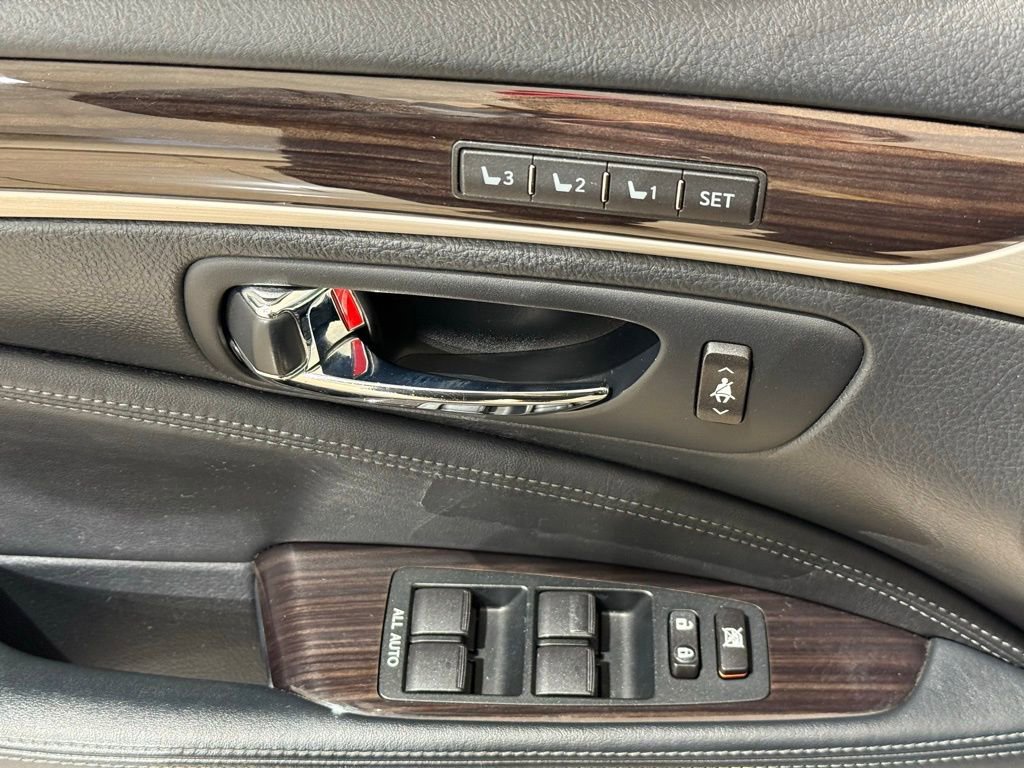 Used 2014 Lexus LS 460 w/ Comfort Package image 15