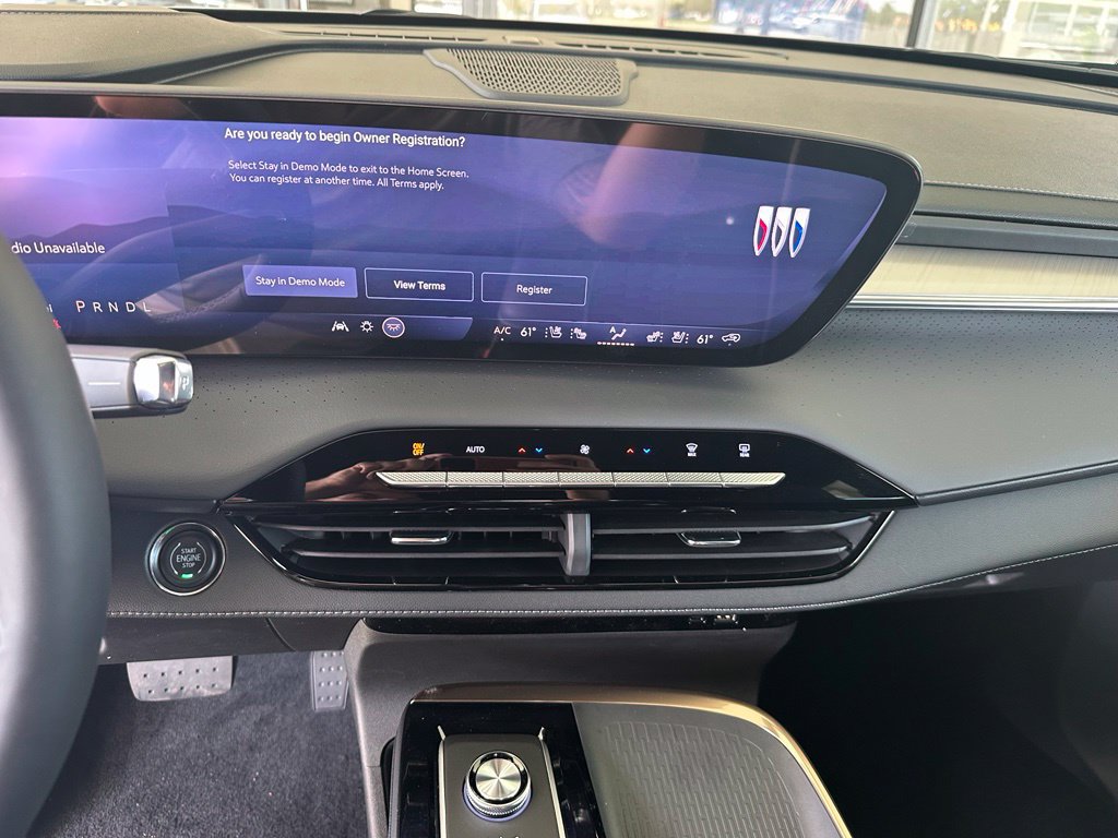 New 2026 Buick Enclave Avenir w/ Super Cruise Package FWD image 24