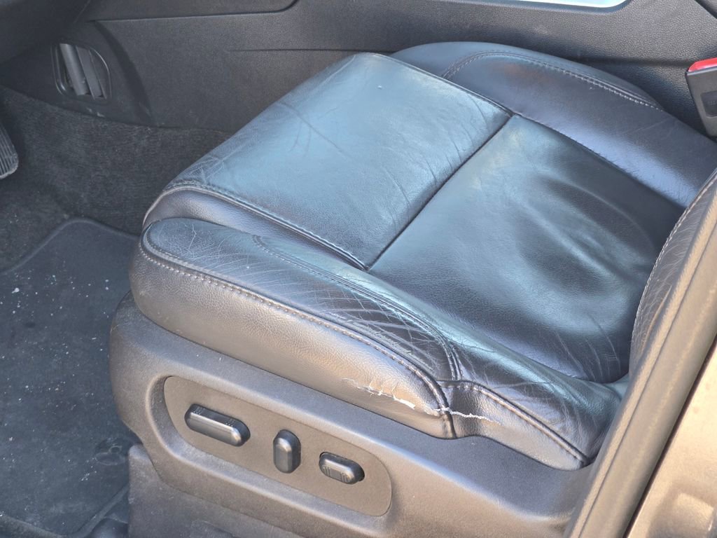 Used 2015 Ford Explorer XLT w/ Equipment Group 202A image 33