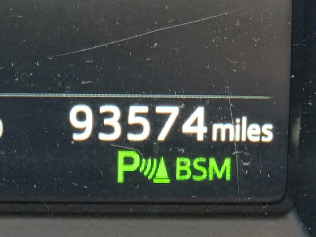 Used 2016 Toyota RAV4 Limited image 24