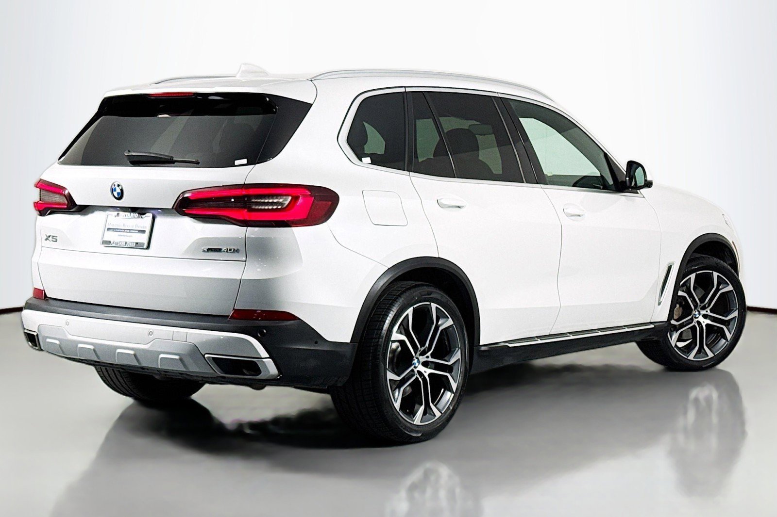 Used 2022 BMW X5 sDrive40i w/ Parking Assistance Package RWD image 11