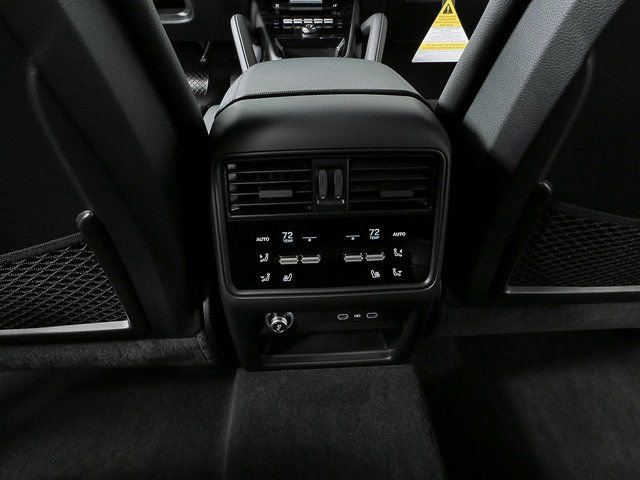 New 2026 Porsche Cayenne image 20