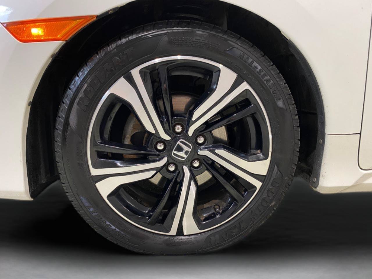Used 2016 Honda Civic Touring image 26