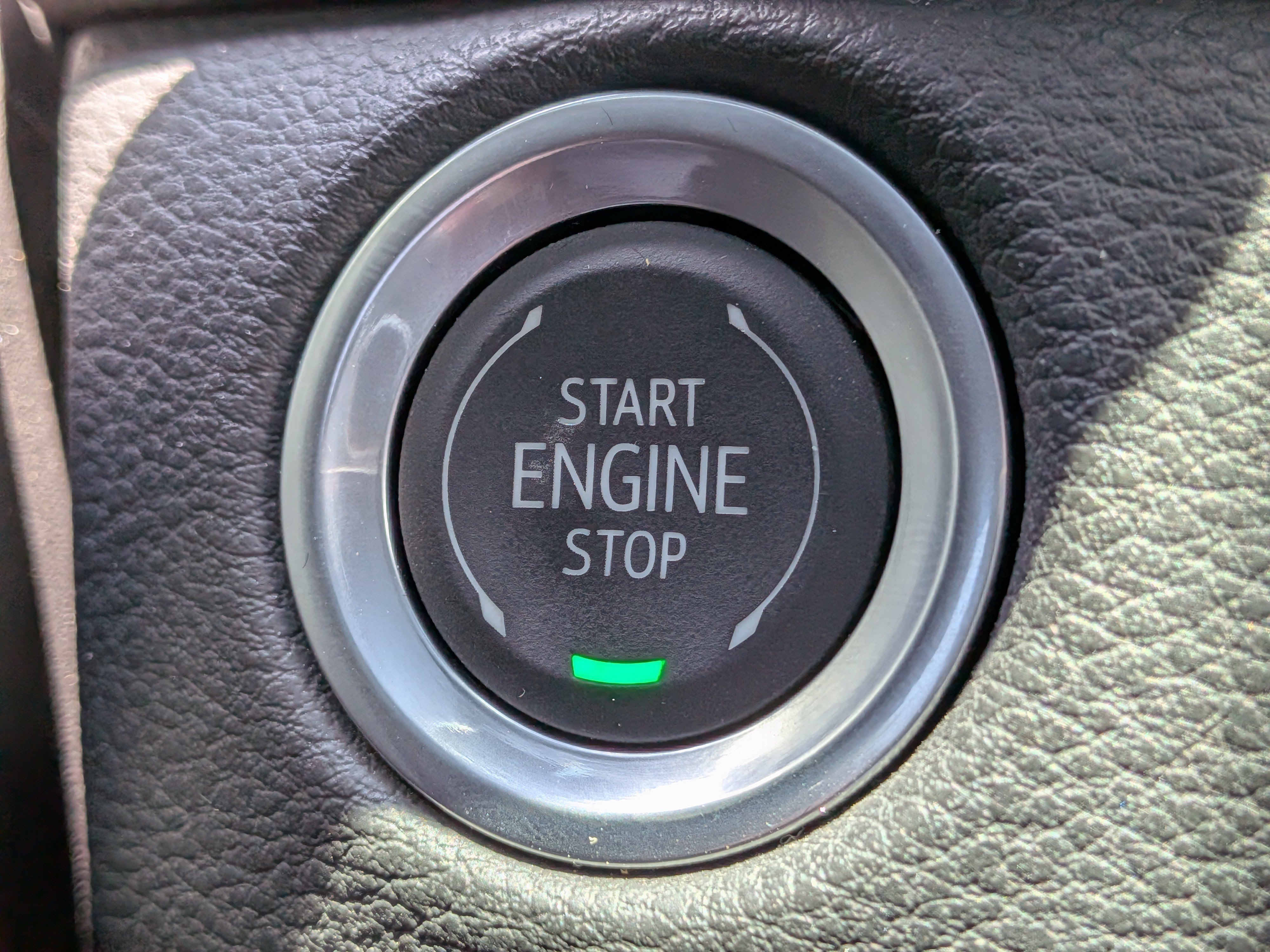 Certified 2024 Cadillac XT4 Sport FWD image 32