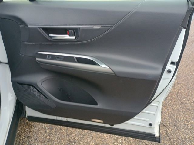 Used 2024 Toyota Venza Nightshade AWD/4WD image 13