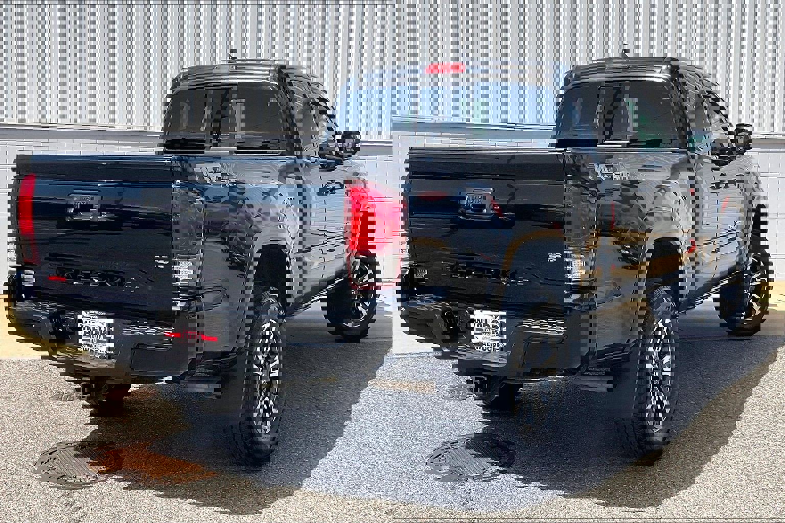 Used 2018 Toyota Tacoma TRD Sport image 17