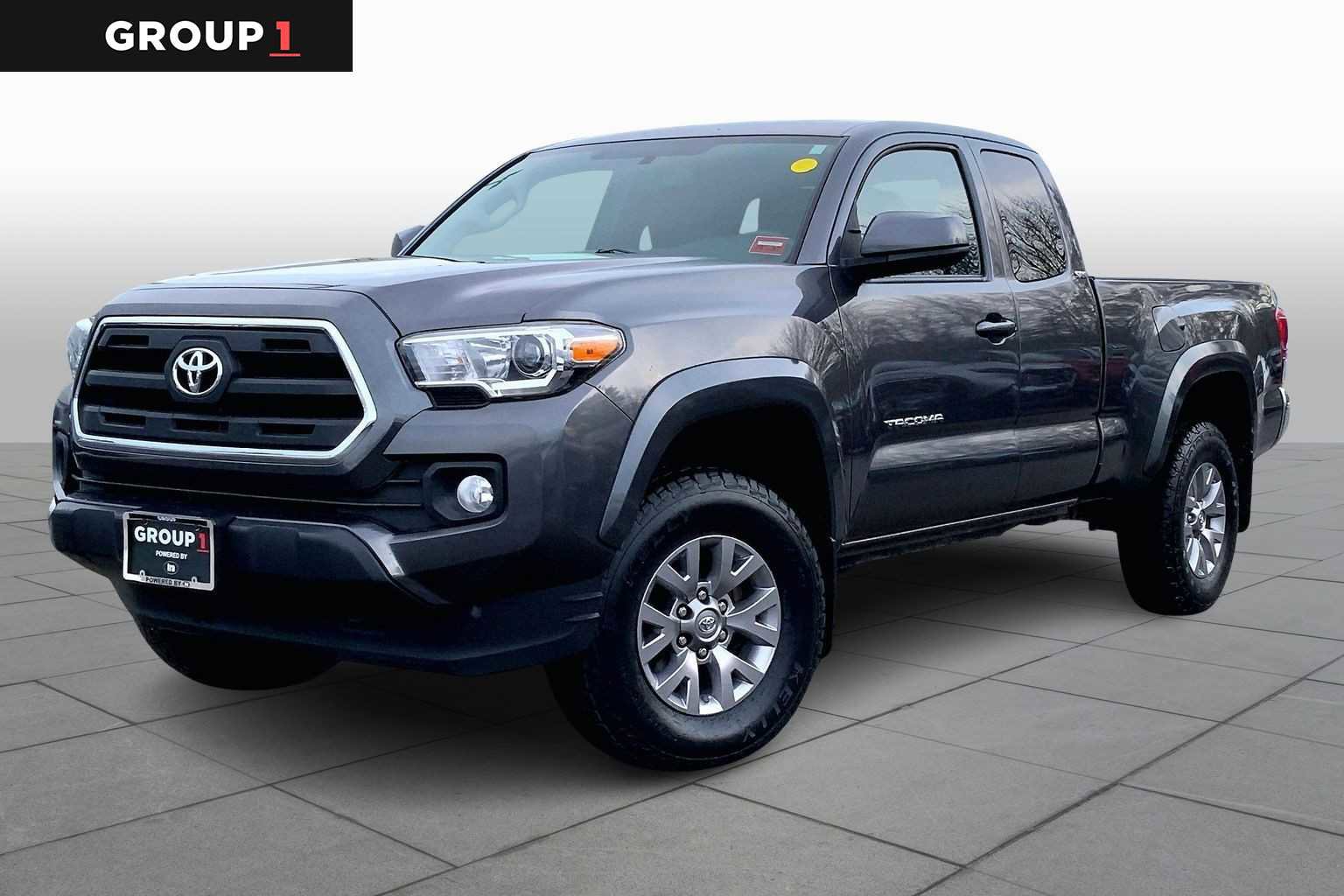 Used 2016 Toyota Tacoma SR5 w/ SR5 Appearance Package (SN)