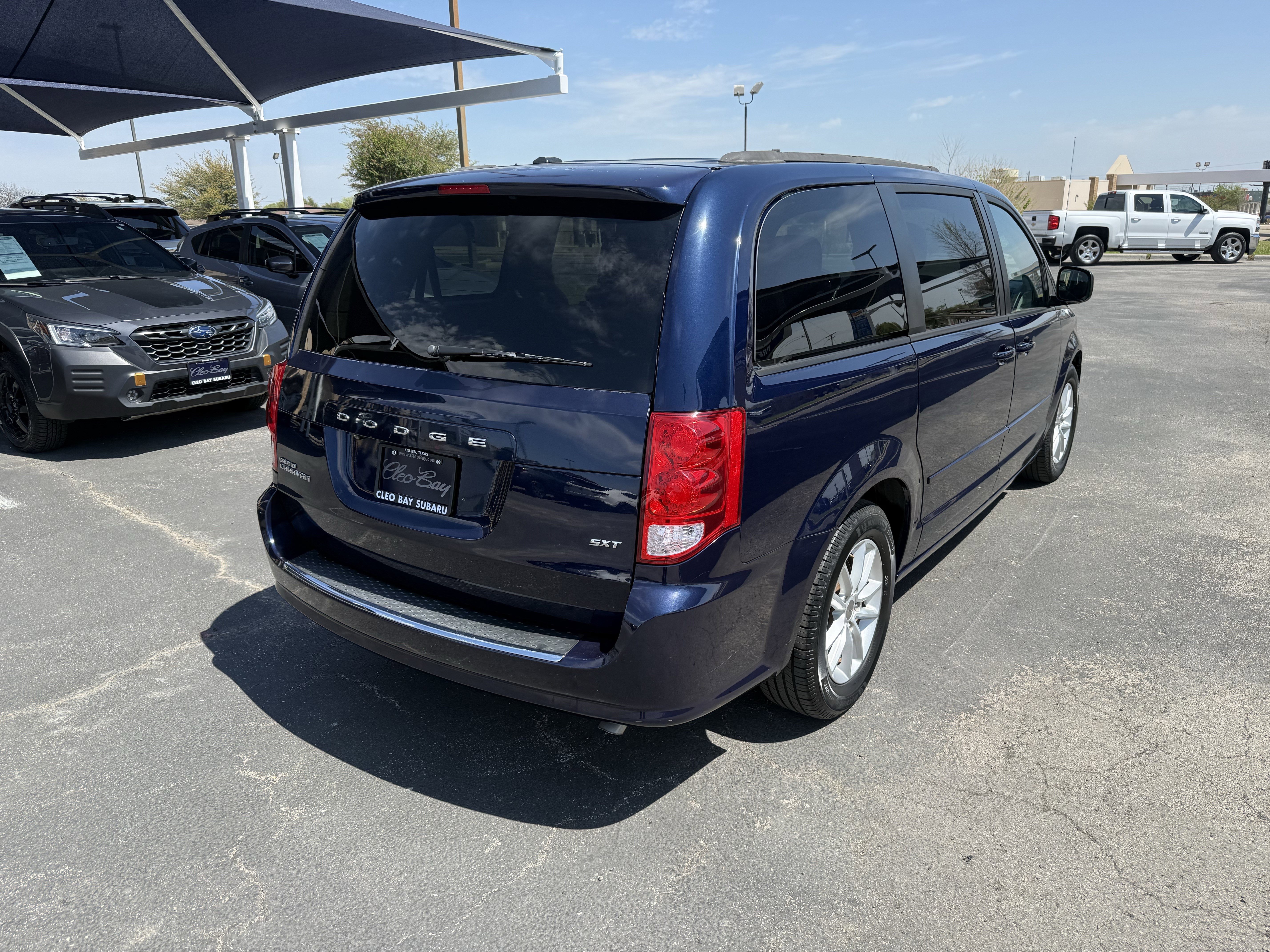 Used 2015 Dodge Grand Caravan SXT w/ UConnect Hands-Free Group image 8