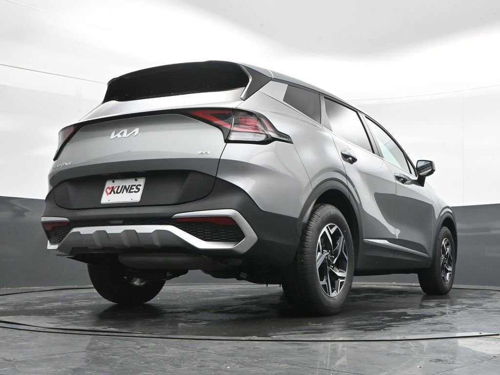 Used 2025 Kia Sportage LX image 43