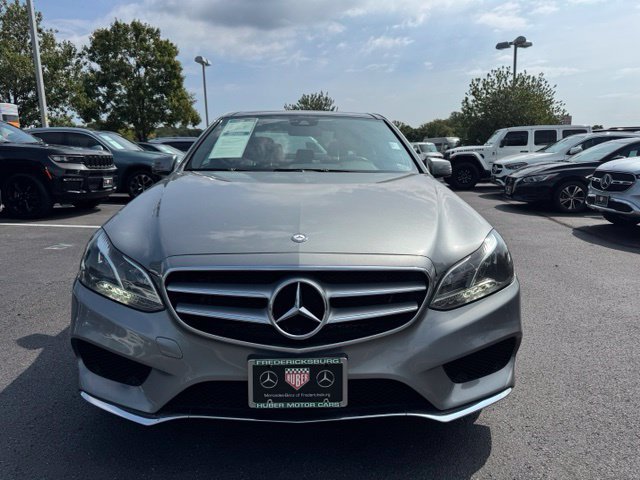 Used 2014 Mercedes-Benz E 550 4MATIC Sedan image 2
