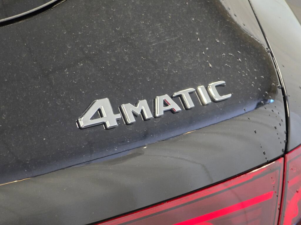 Used 2022 Mercedes-Benz GLC 300 GLC 300 image 32