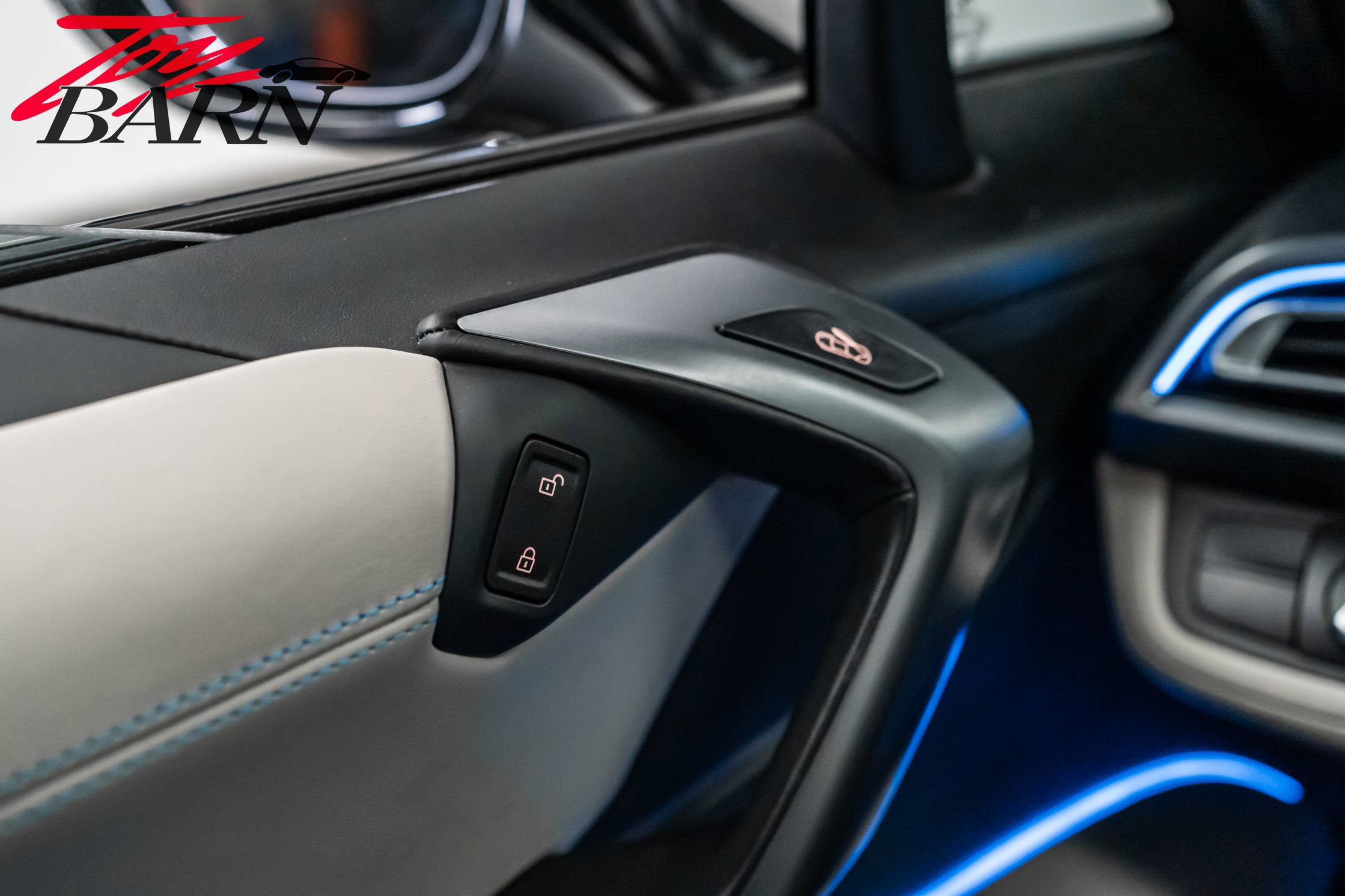 Used 2015 BMW i8 image 20